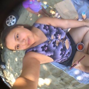 Meet your Posher, Leeana